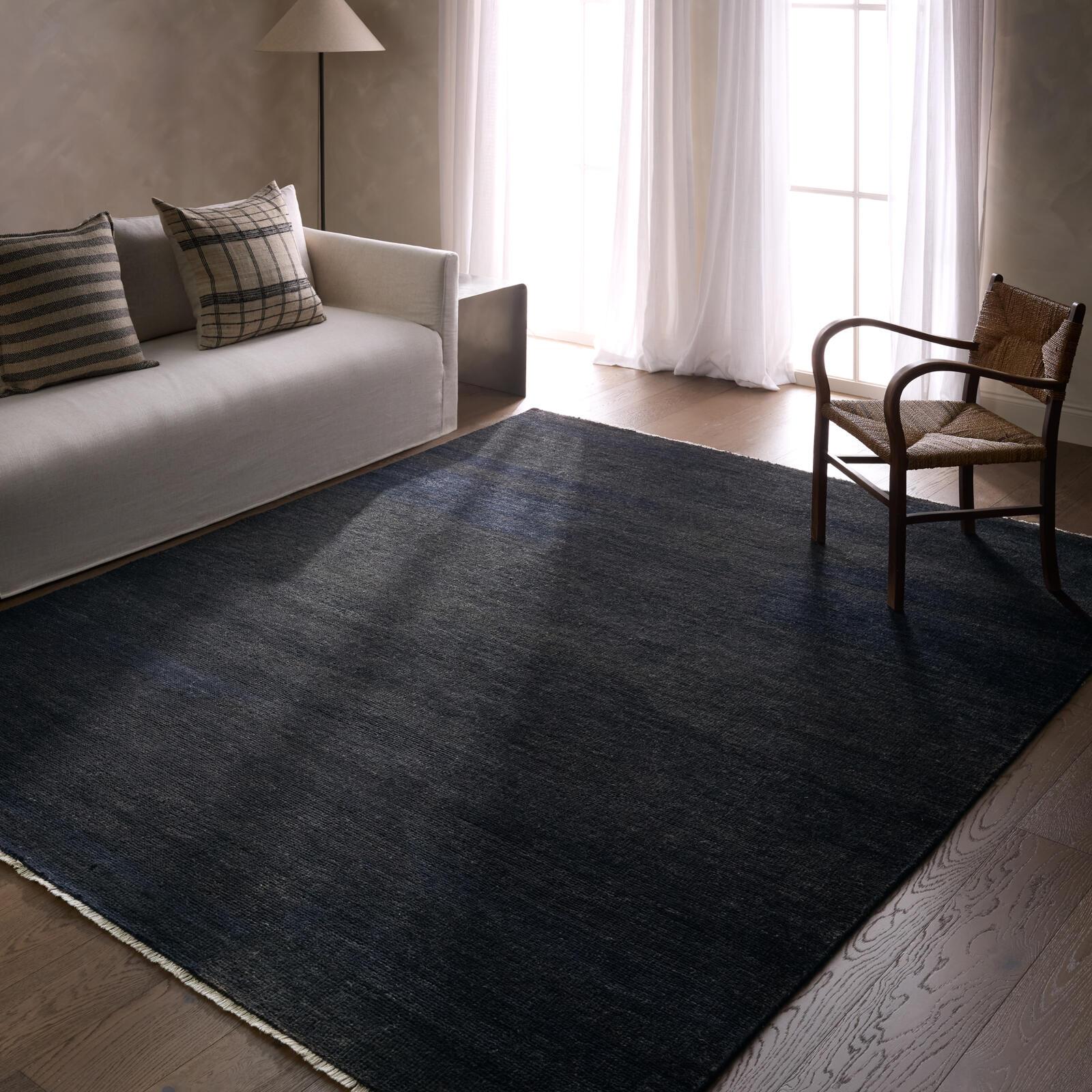 Sullivan Rug (Graphite) | Regina Andrew Detroit